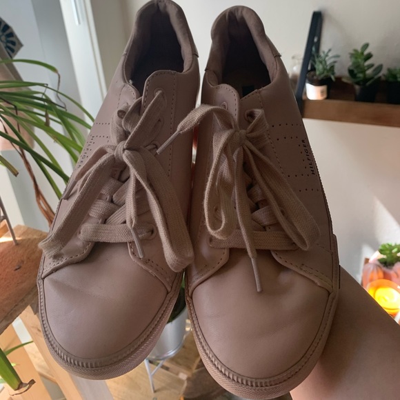 COPY - Pink leather Tommy Hilfiger sneakers - Picture 2 of 3